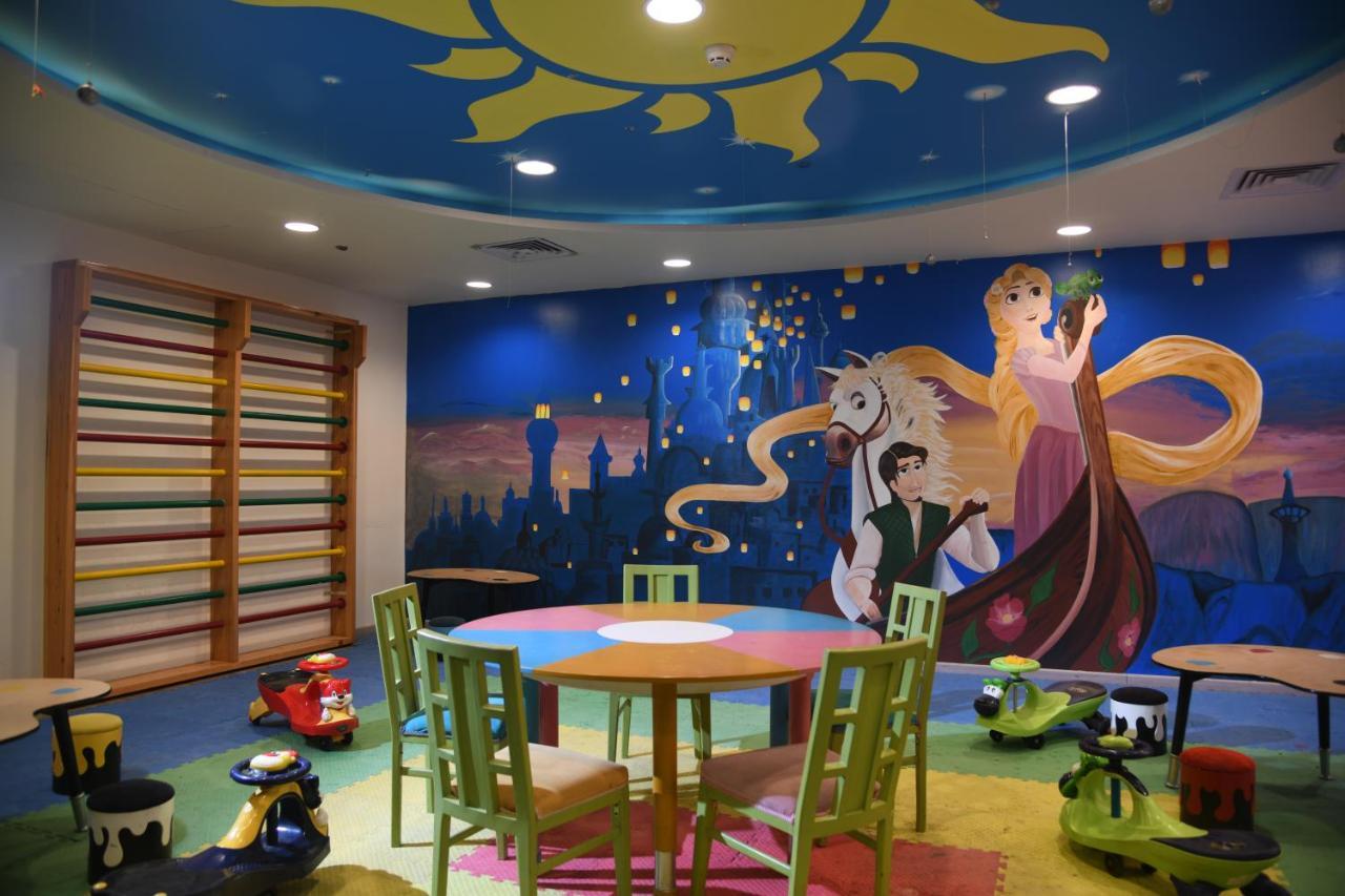 Tolip El Forsan Hotel Ismailia Ngoại thất bức ảnh The Tangled-themed playroom at the Children's Hospital of Philadelphia