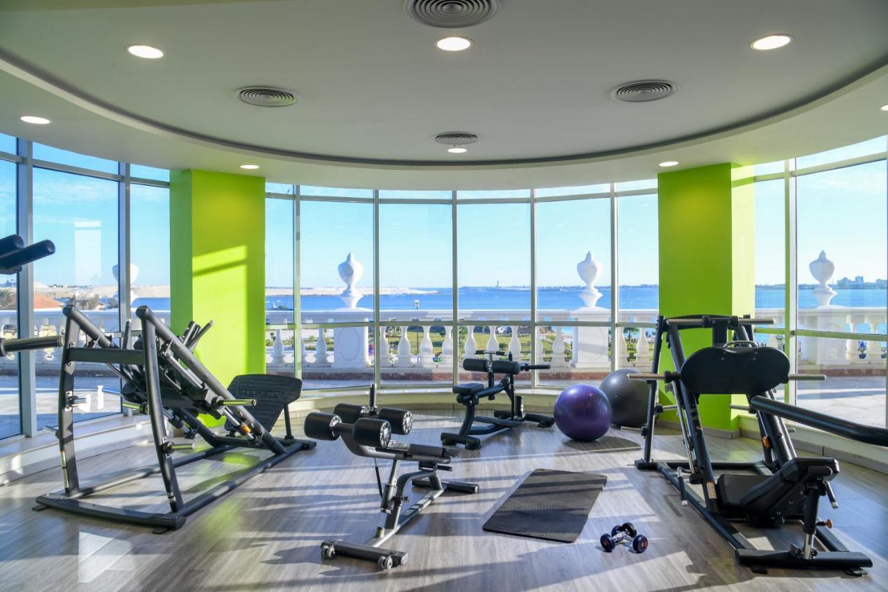 Tolip El Forsan Hotel Ismailia Ngoại thất bức ảnh The gym at the hotel