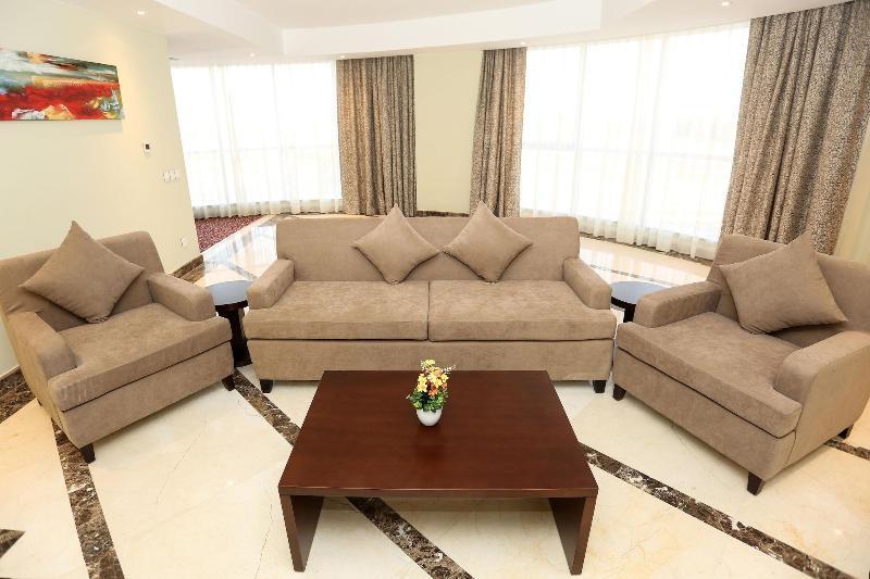 Tolip El Forsan Hotel Ismailia Ngoại thất bức ảnh A living room
