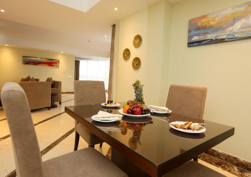 Tolip El Forsan Hotel Ismailia Ngoại thất bức ảnh A dining room