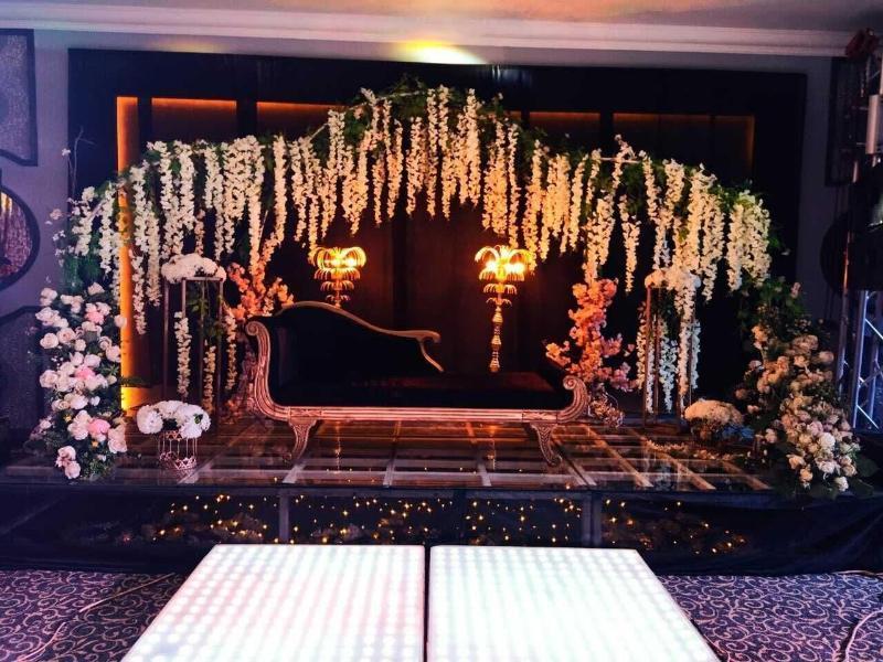 Tolip El Forsan Hotel Ismailia Ngoại thất bức ảnh A stage for a traditional Pakistani wedding